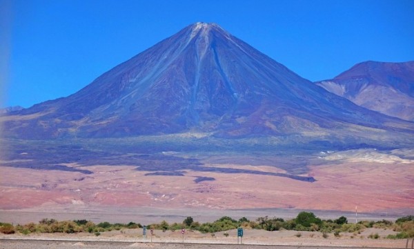 Overland San Pedro de Atacama to Uyuni and La Paz 